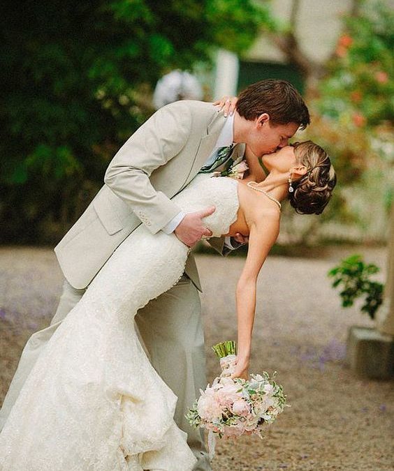 8 Ways to Save Money While Planning Your Special Day!